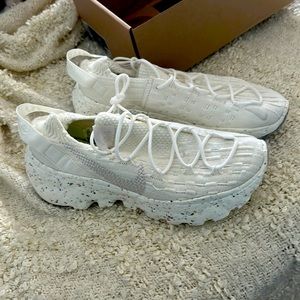 Nike Space Hippie 04 sail 2021